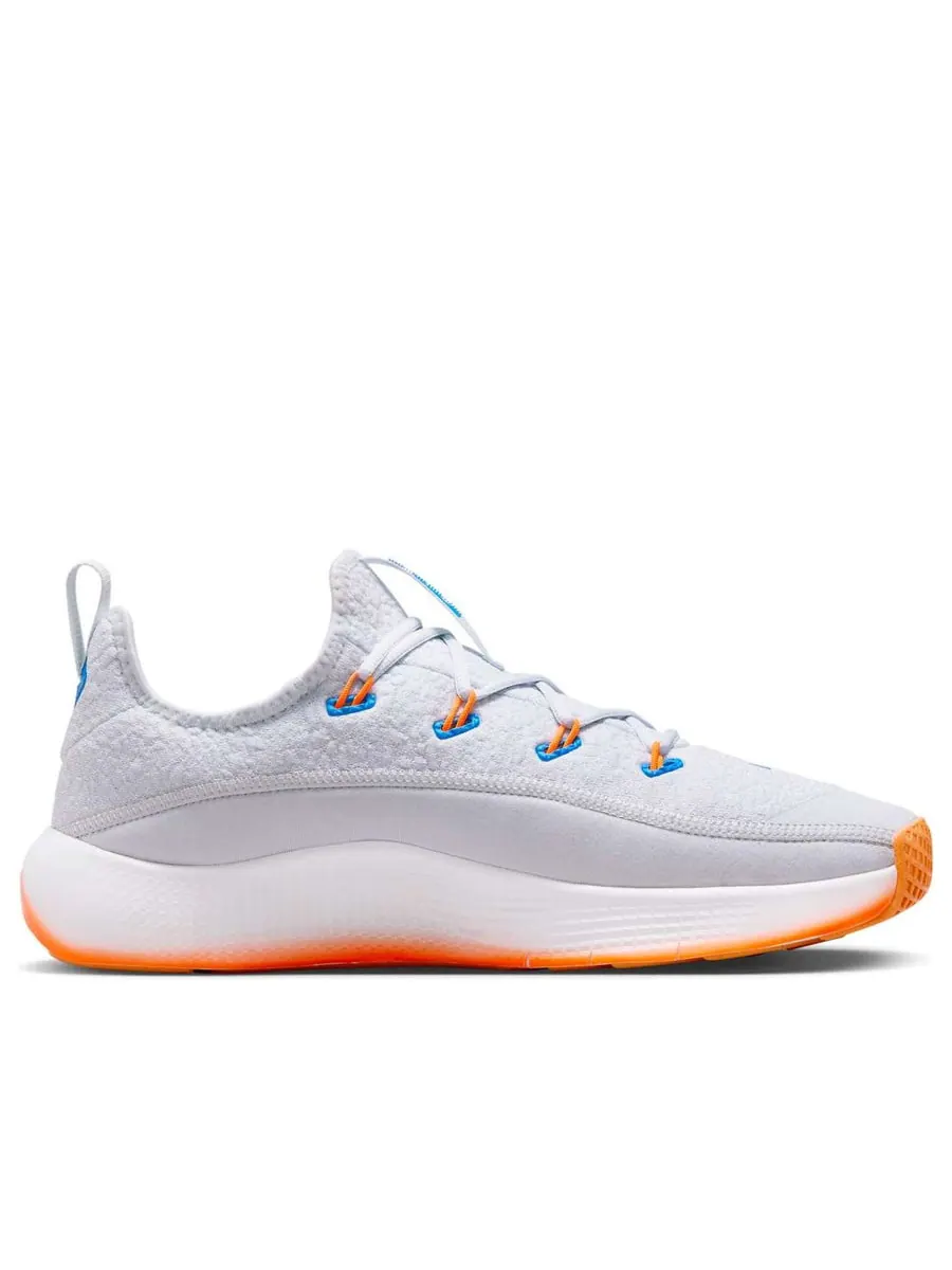 Кроссовки Nike LeBron TR 1 'Pure Platinum Photo Blue Orange' — изображение 2 из 6, серый