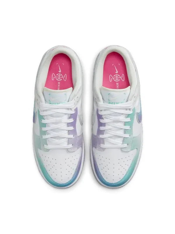 Кроссовки (WMNS) Nike Dunk Low 'Unlock your Space' — изображение 3 из 4, белый/синий