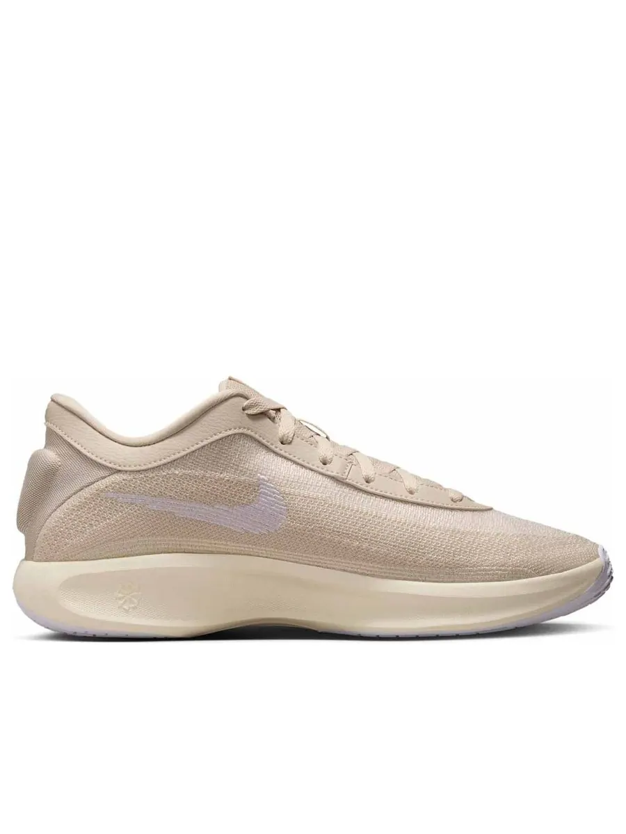 Кроссовки Nike Air Zoom GT Hustle Academy EP 'Oatmeal White Coconut Milk' — изображение 2 из 6, бежевый