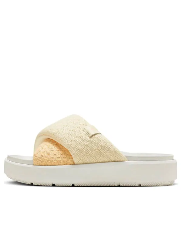 Тапочки sophia slide 'celestial gold' Air Jordan — изображение 1 из 4, золотистый
