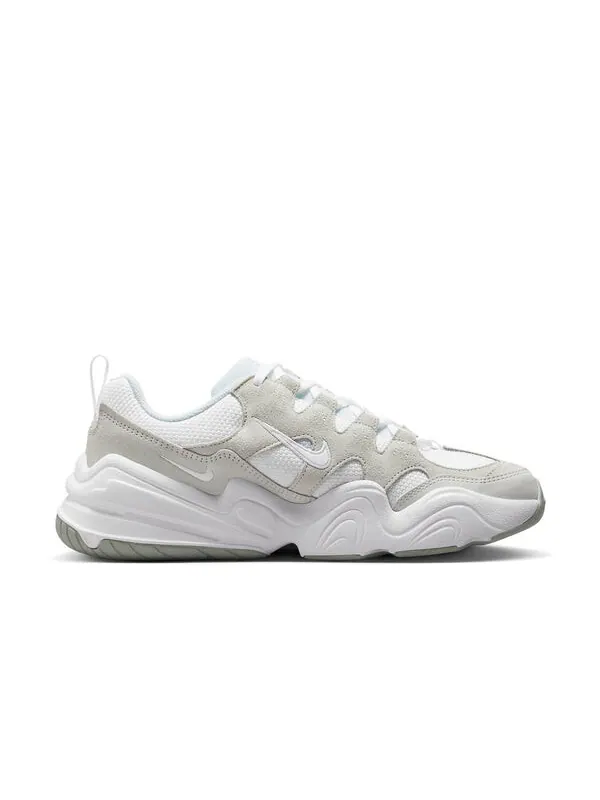 Кроссовки tech hera 'photon dust white' Nike — изображение 2 из 4, белый/белый//белый