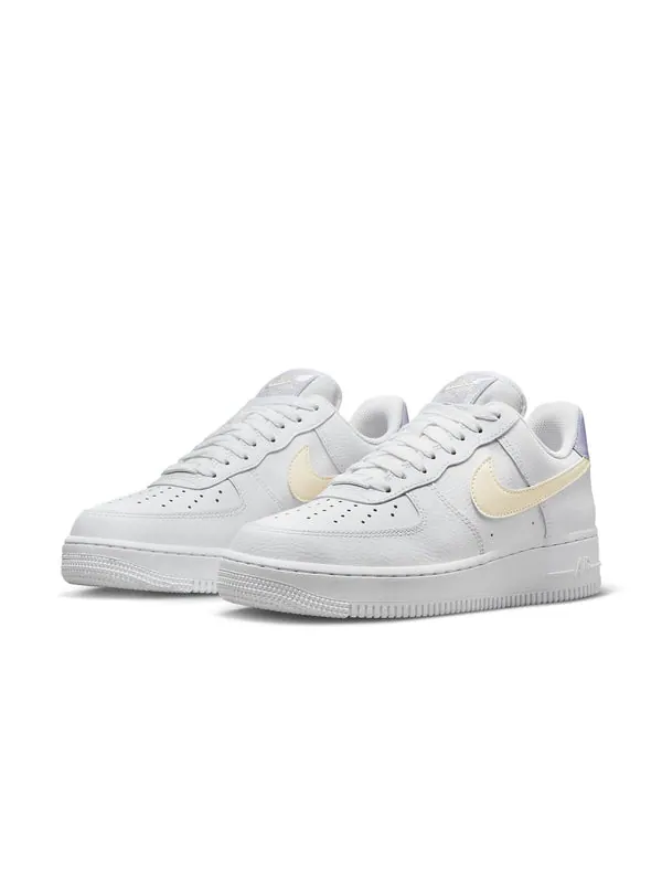 Кроссовки air force 1 '07 'coconut milk oxygen purple' Nike — изображение 3 из 4, белый/фиолетовый