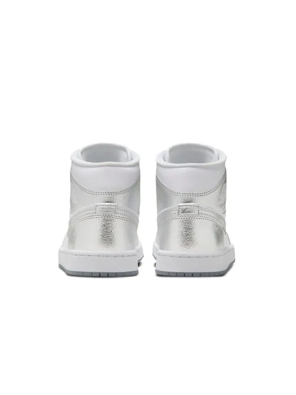 Кроссовки 1 средний размер Air Jordan — изображение 4 из 4