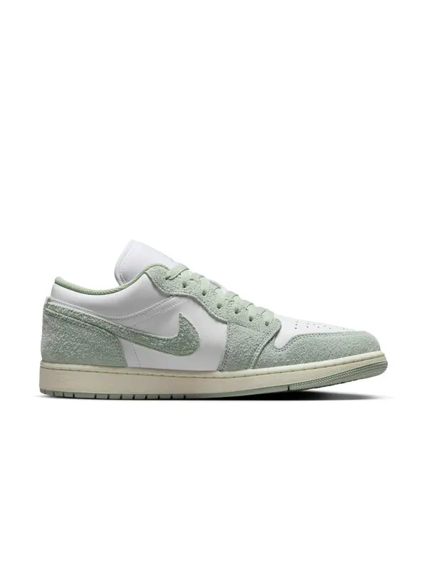 Кроссовки 1 low se Air Jordan — изображение 2 из 4, белый