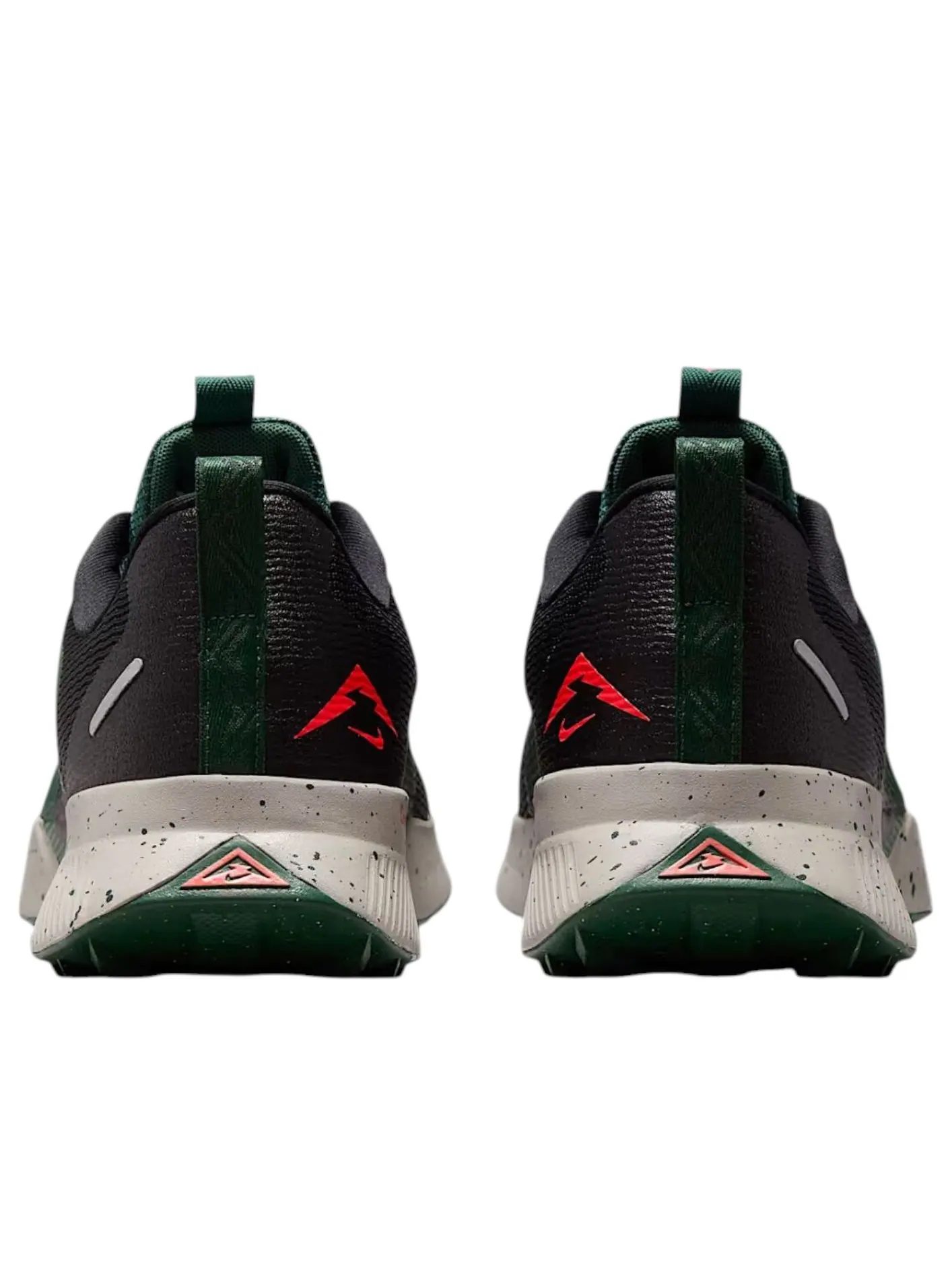 Кроссовки Nike Juniper Trail 3 'Black Fir' — изображение 4 из 6, черный
