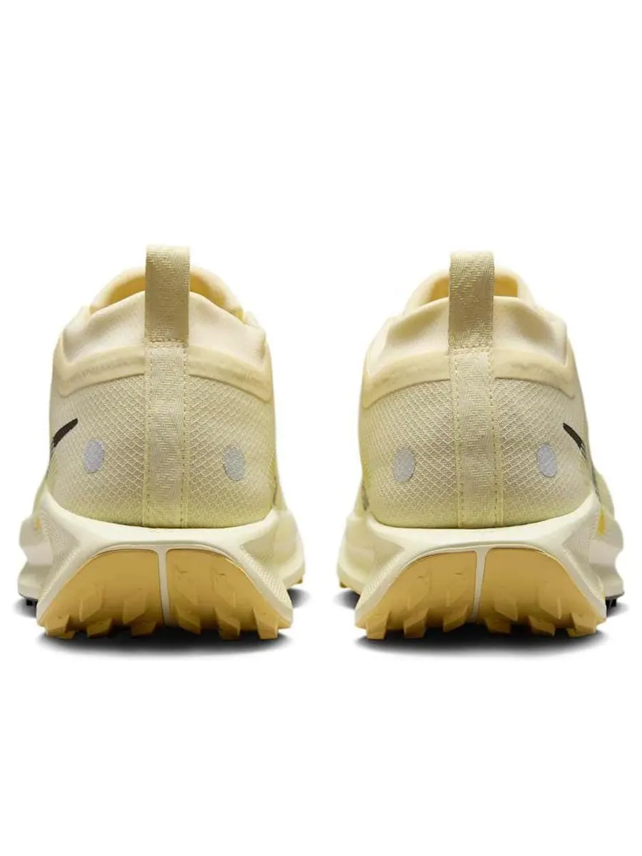 Кроссовки Nike Pegasus Trail 5 Gore-Tex 'Alabster Medium Ash Lightening' — изображение 5 из 6, золото