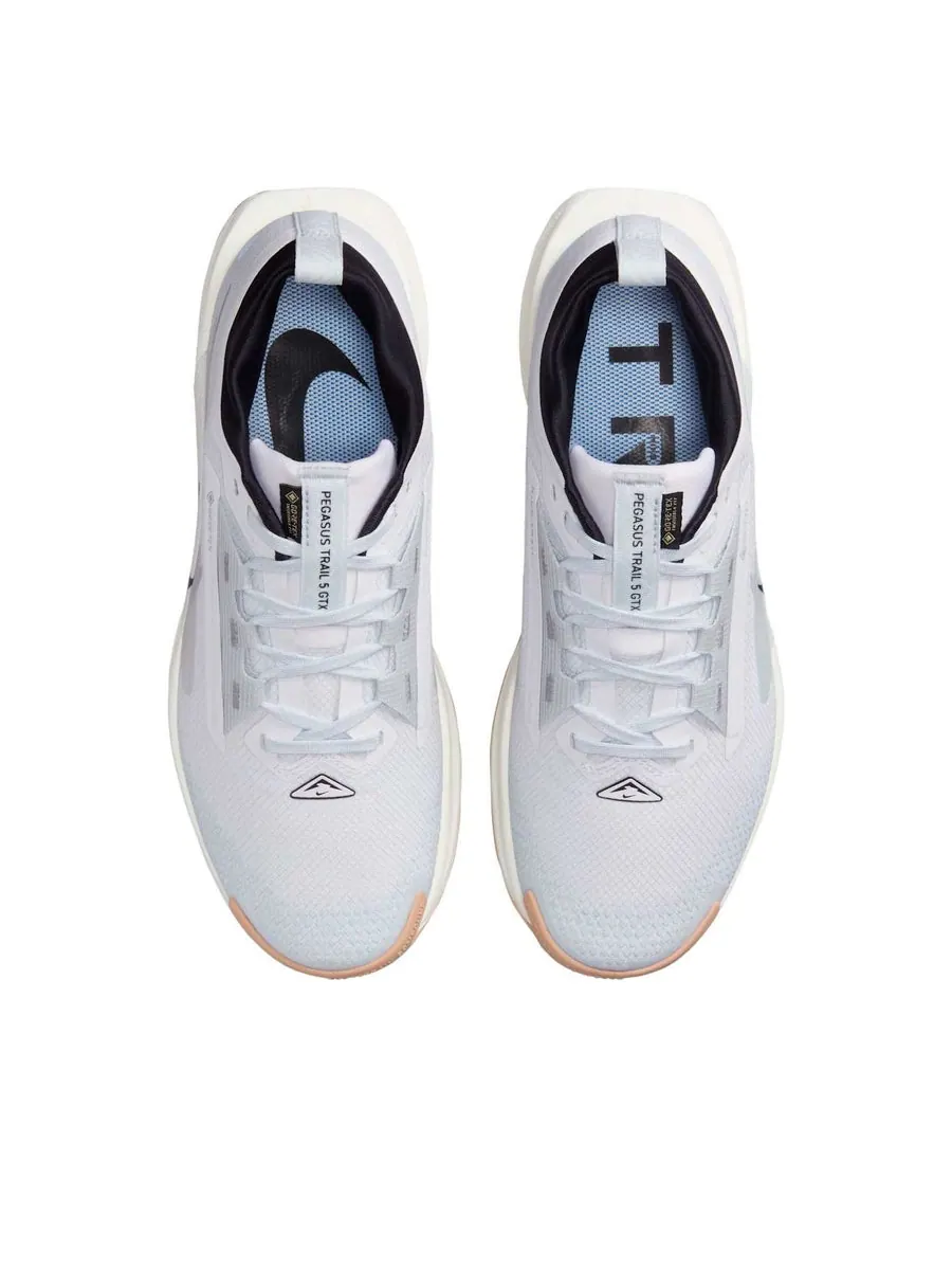 Кроссовки (WMNS) Nike Pegasus Trail 5 Gore-Tex 'White Blue Tint Gum' — изображение 4 из 6, белый