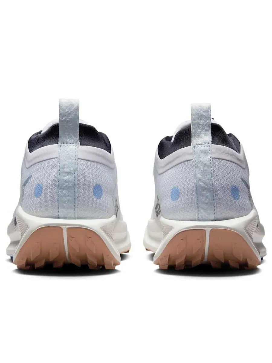 Кроссовки (WMNS) Nike Pegasus Trail 5 Gore-Tex 'White Blue Tint Gum' — изображение 5 из 6, белый