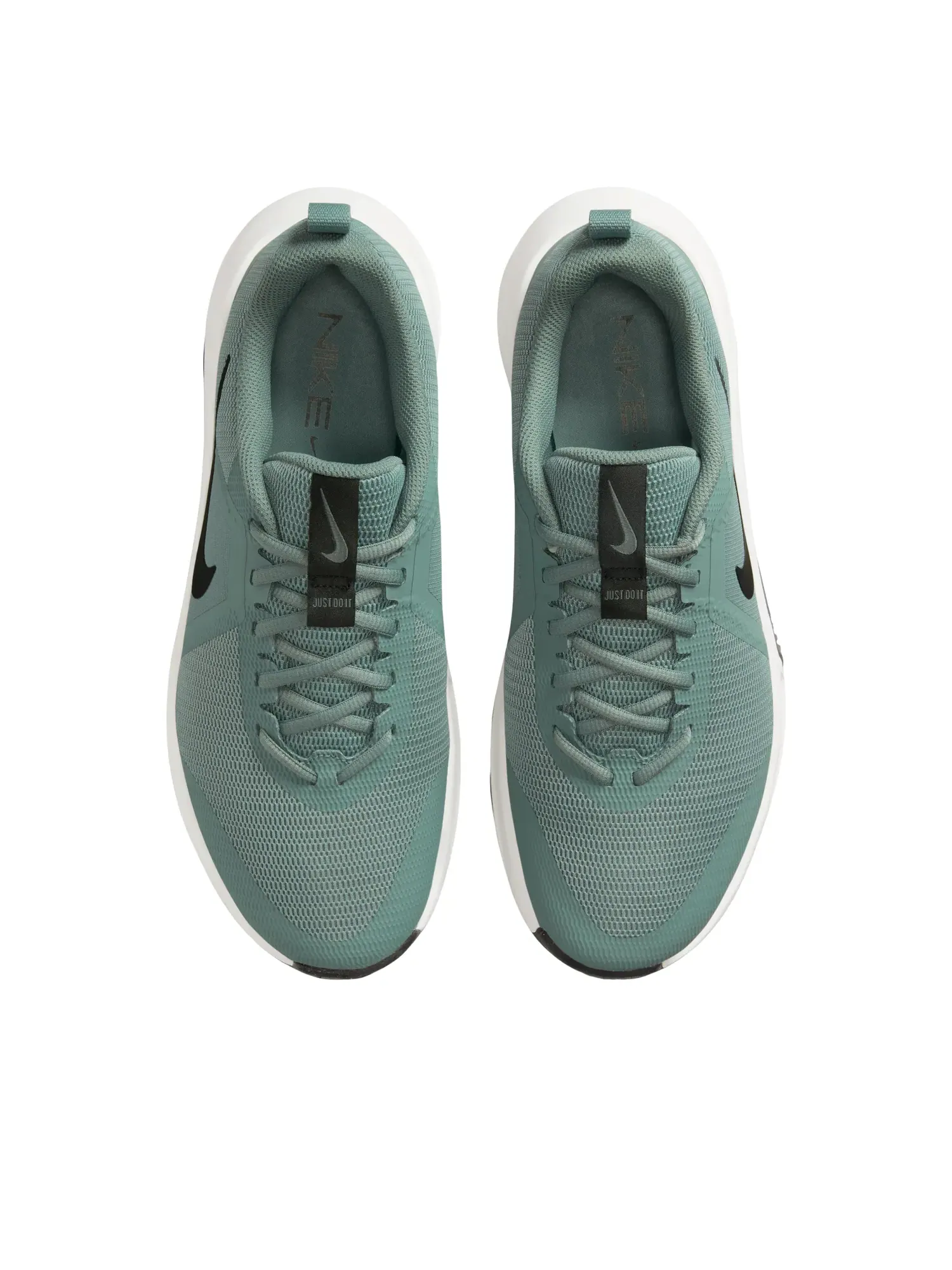 Кроссовки Nike MC Trainer 3 'Clay Green Black' — изображение 2 из 6, зеленый