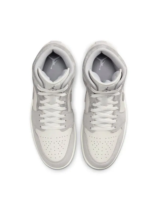 Кроссовки 1 средний размер Air Jordan — изображение 3 из 4, серый