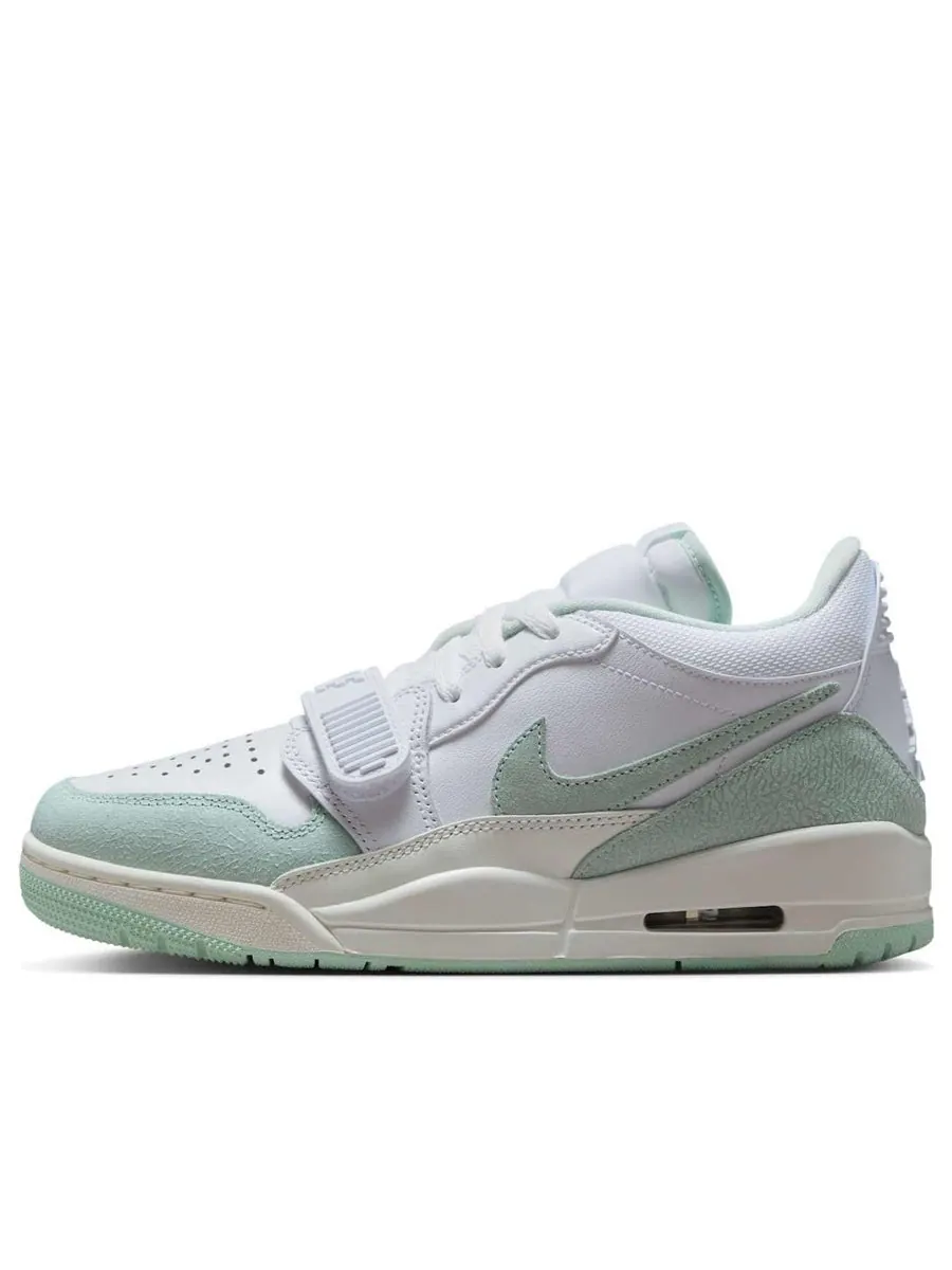 Кроссовки (WMNS) Air Jordan Legacy 312 Low 'White Sail Igloo' — изображение 1 из 6, белый