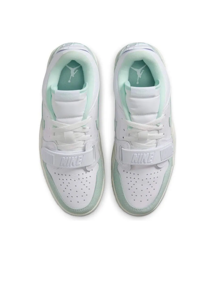 Кроссовки (WMNS) Air Jordan Legacy 312 Low 'White Sail Igloo' — изображение 4 из 6, белый