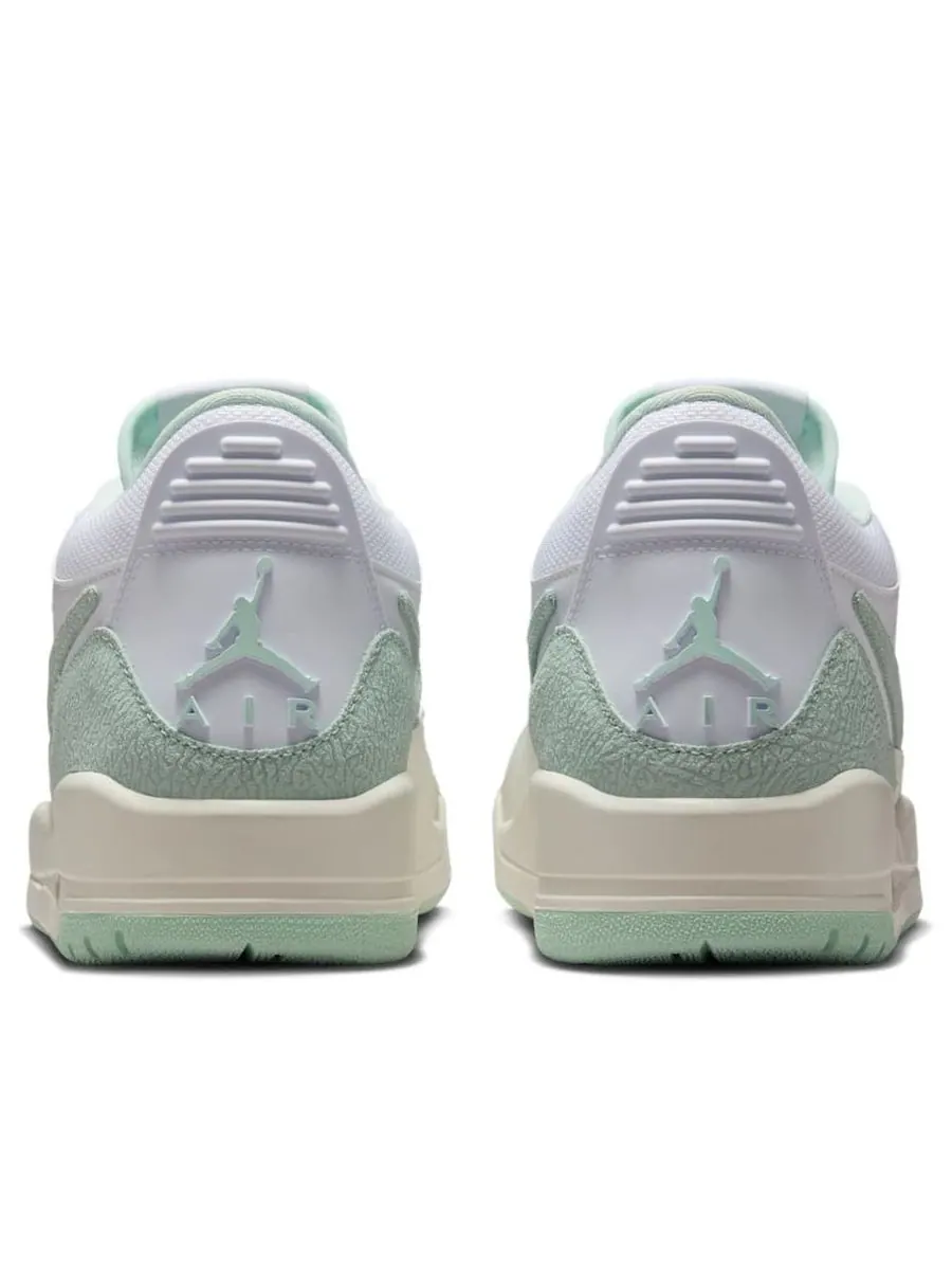 Кроссовки (WMNS) Air Jordan Legacy 312 Low 'White Sail Igloo' — изображение 5 из 6, белый