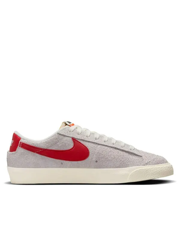 Кроссовки blazer low '77 vintage 'summit white red' Nike — изображение 2 из 4, белый///красный