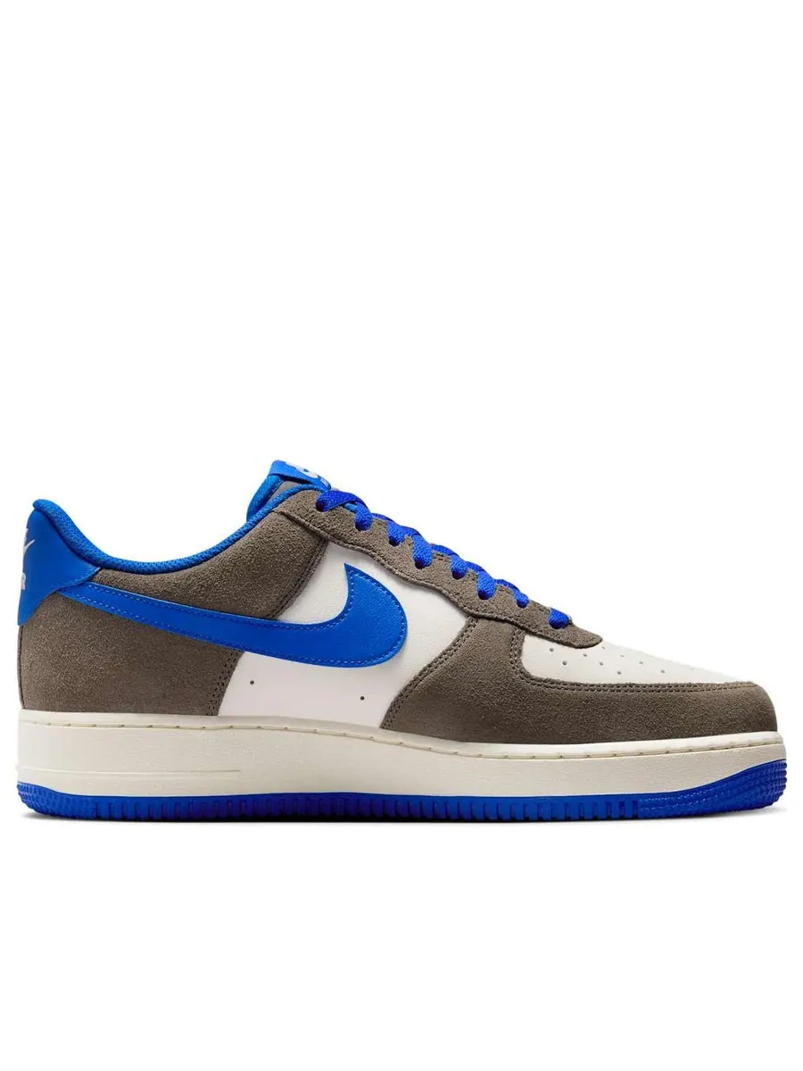 Кроссовки Nike Air Force 1 Low '07 LV8 'Cave Stone Hyper Royal' — изображение 2 из 6, белый