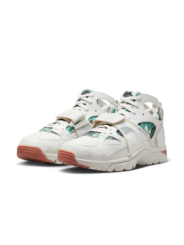 Кроссовки x corteiz air trainer huarache 'light bone' Nike — изображение 3 из 4