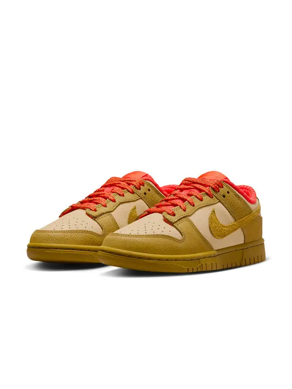 Кроссовки dunk low 'bronzine picante red' Nike — изображение 2 из 4, красный
