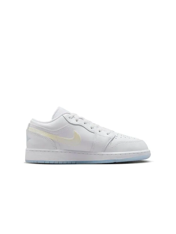 Кроссовки 1 низкие Air Jordan — изображение 2 из 4, белый