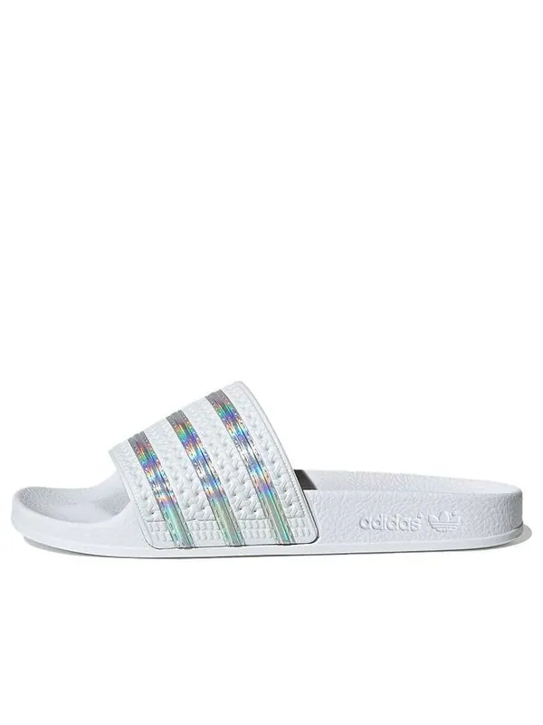 Тапочки adilette slide 'white iridescent' Adidas — изображение 1 из 4, белый/серебристый