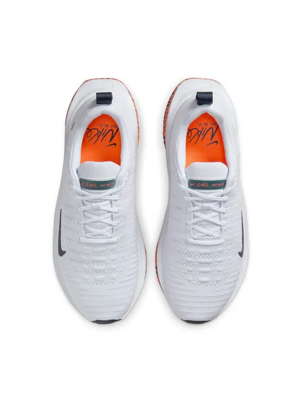 Кроссовки Infinity Run 4 Electric Pack Nike — изображение 3 из 4, белый/черный/оранжевый