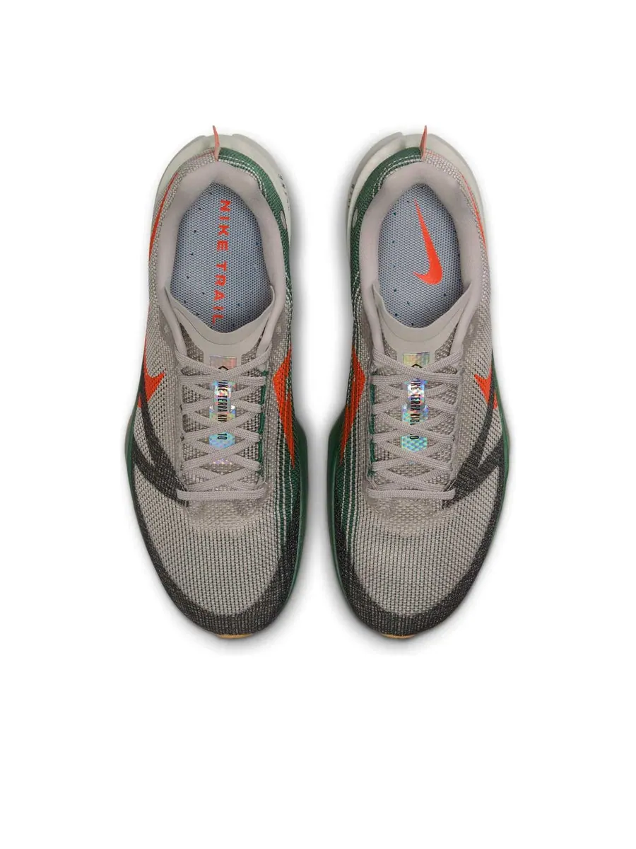 Кроссовки Nike Kiger 10 'College Grey Bright Crimson Fir' — изображение 4 из 6, серый