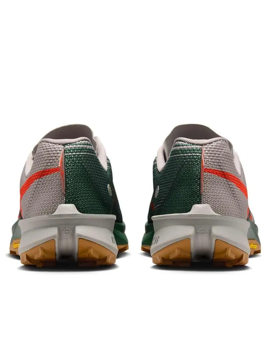 Кроссовки Nike Kiger 10 'College Grey Bright Crimson Fir' — изображение 5 из 6, серый