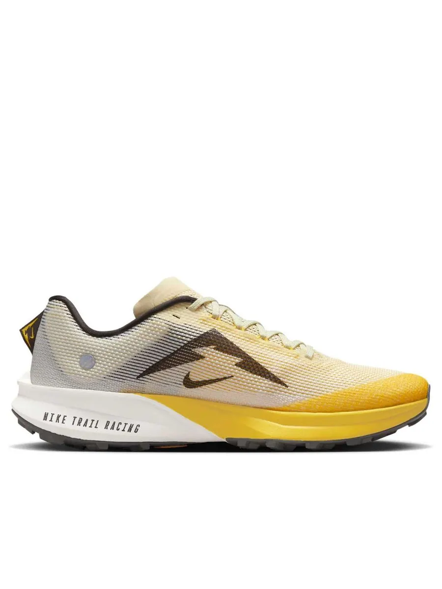 Кроссовки Nike ReactX Kiger 10 'Alabster Medium Ash Lightening' — изображение 2 из 6, желтый