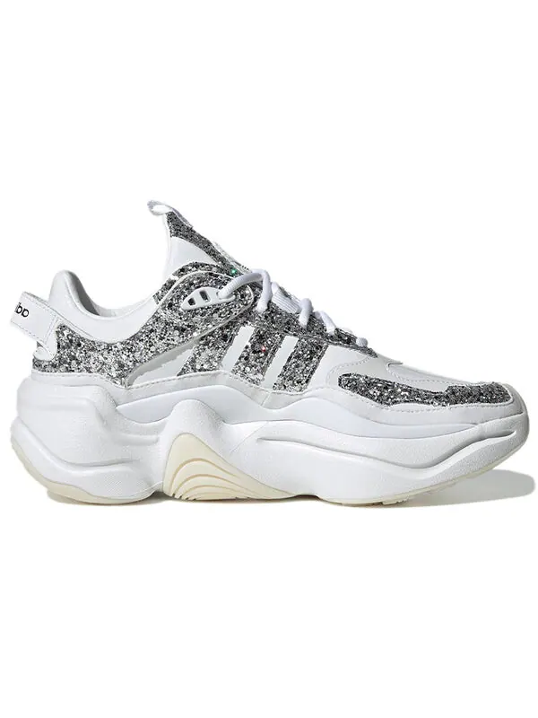 Массивные кроссовки magmur runner Adidas — изображение 2 из 4, белый/серебристый