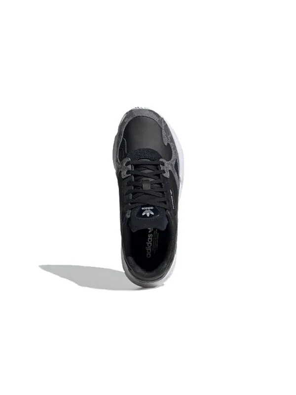 Кроссовки сокол Adidas — изображение 4 из 4, черный