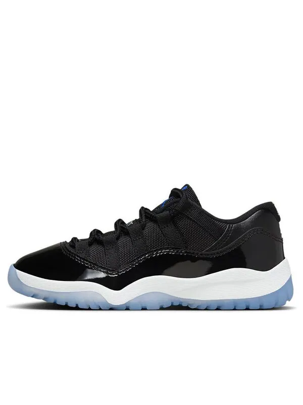 Кроссовки 11 низкие Air Jordan — изображение 1 из 4, черный//белый