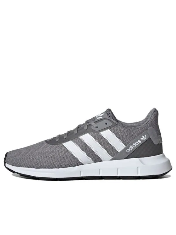 Кроссовки оригиналы swift run rf Adidas — изображение 1 из 4, серый/белый