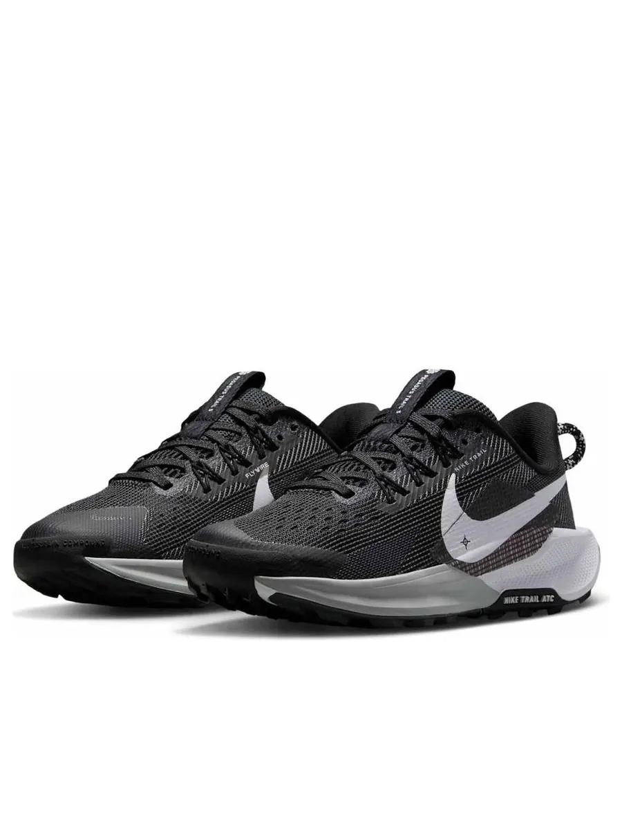 Кроссовки (GS) Nike React Pegasus Trail 5 'Black Anthracite Wolf Grey White' — изображение 3 из 6, черный