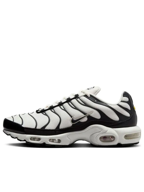 Кроссовки air max plus essential Nike — изображение 1 из 4, белый/черный