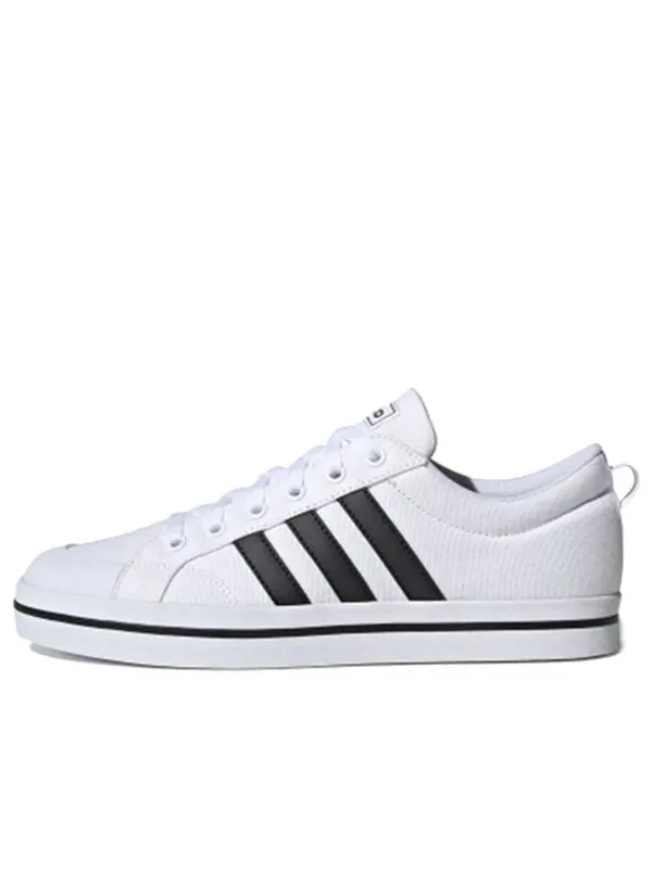 Кроссовки бравада Adidas — изображение 1 из 4, белый