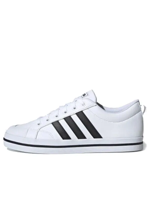 Кроссовки бравада Adidas — изображение 1 из 4, белый