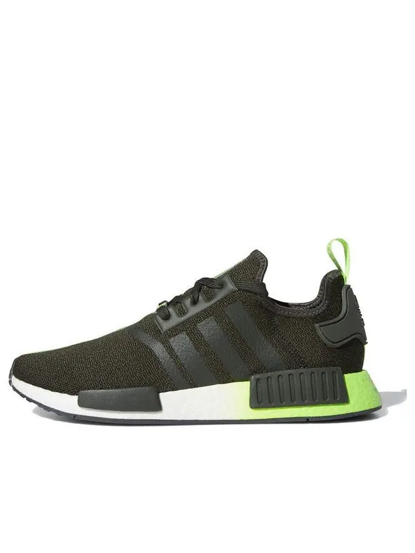 Кроссовки звездные войны x nmd_r1 Adidas — изображение 1 из 3, зеленый