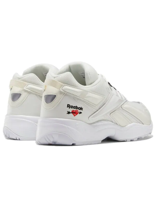 Кроссовки intv 96 'chinese valentines day - chalk' Reebok — изображение 4 из 4, белый/красный