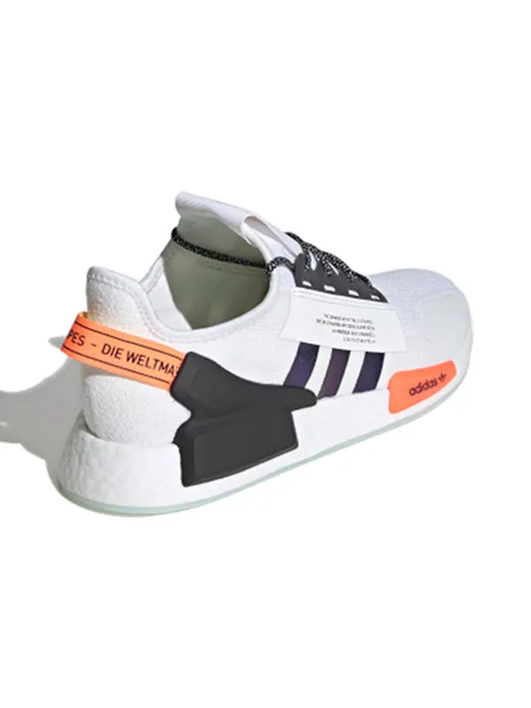 Кроссовки nmd_r1 v2 Adidas — изображение 3 из 4, белый