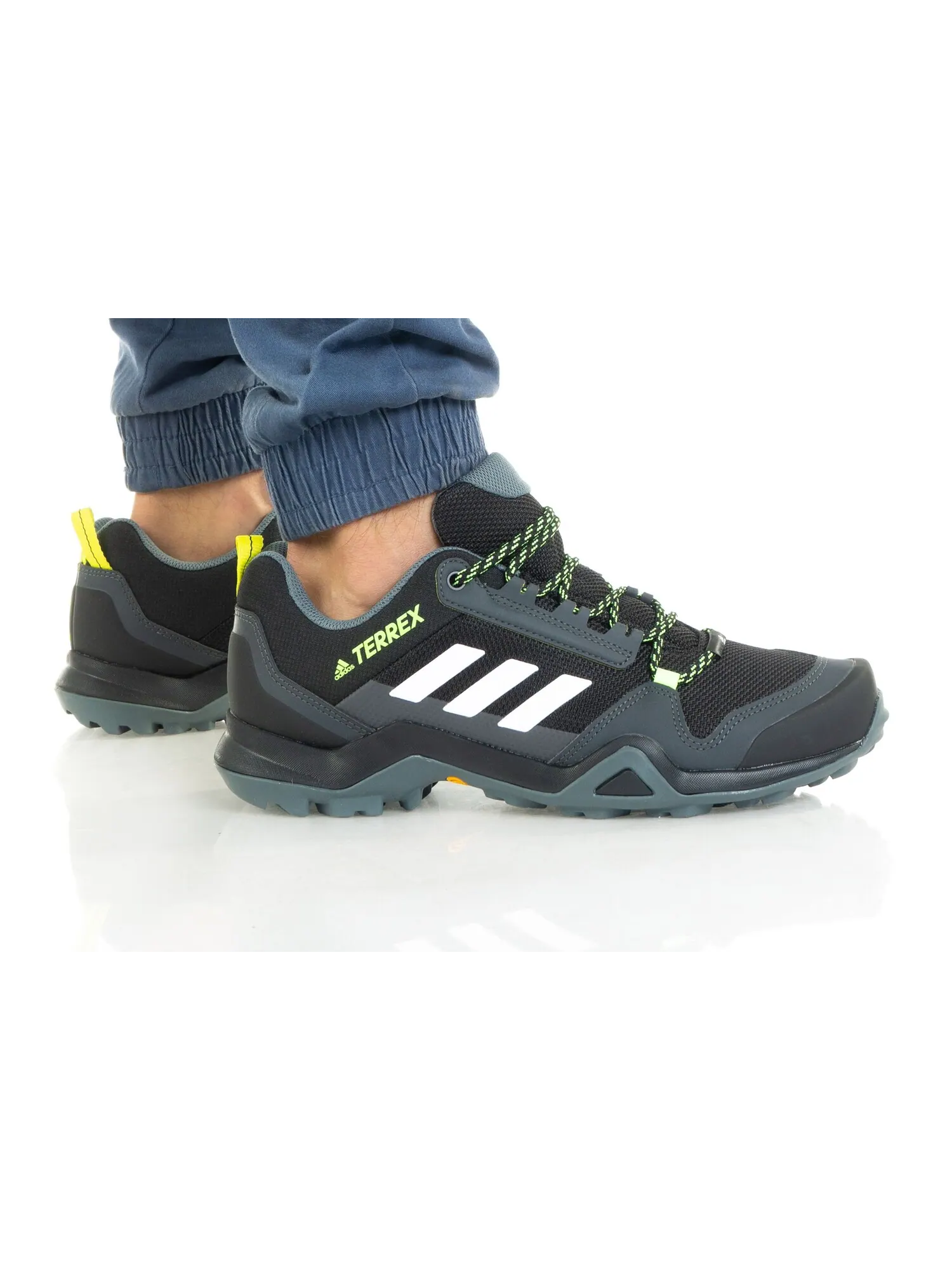 Кроссовки Adidas Terrex AX3 GTX для активного отдыха — изображение 2 из 8