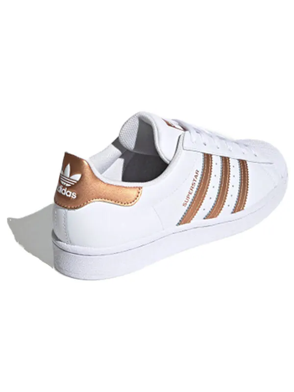 Кроссовки суперзвезда Adidas — изображение 3 из 4, белый