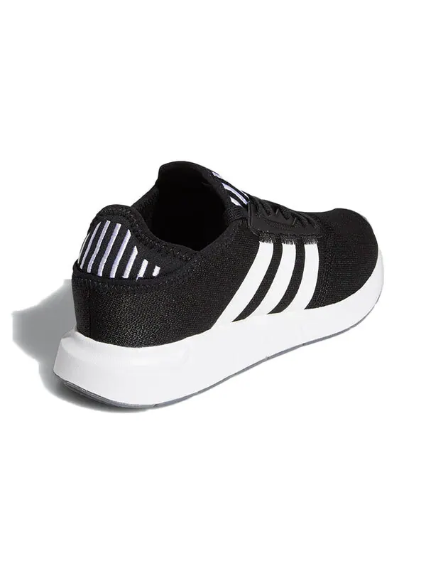 Кроссовки Swift Run X Adidas — изображение 4 из 4, черный/белый