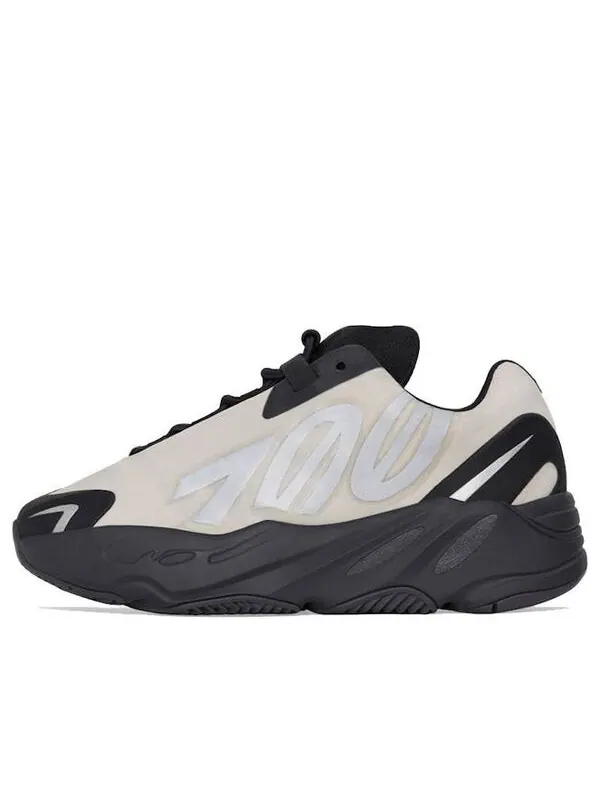 Кроссовки помогают 700 детям из mnvn Adidas Yeezy — изображение 1 из 4, белый
