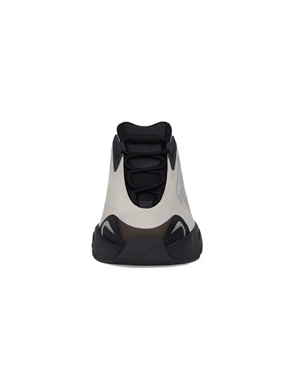 Кроссовки помогают 700 детям из mnvn Adidas Yeezy — изображение 2 из 4, белый