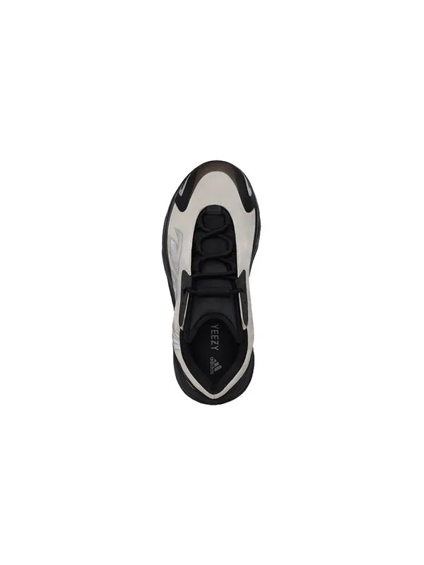 Кроссовки помогают 700 детям из mnvn Adidas Yeezy — изображение 3 из 4, белый