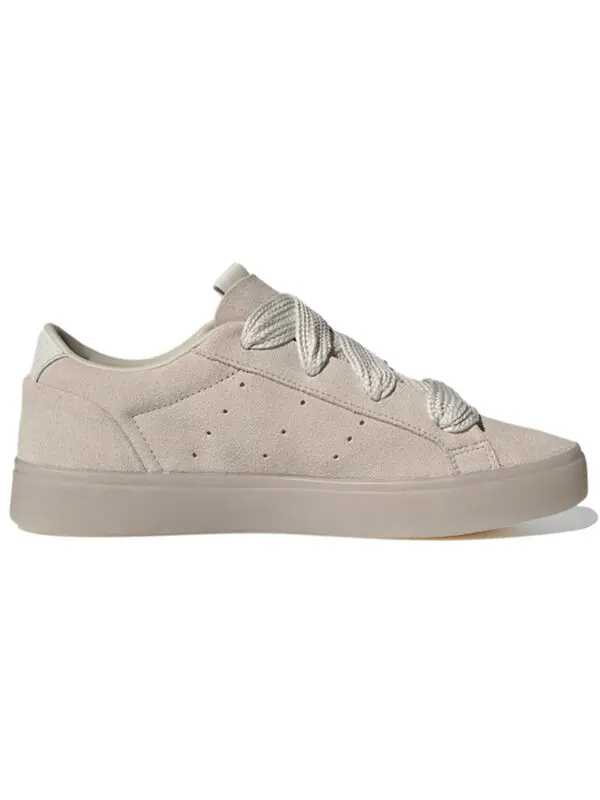Кроссовки гладкие Adidas — изображение 2 из 4, бежевый