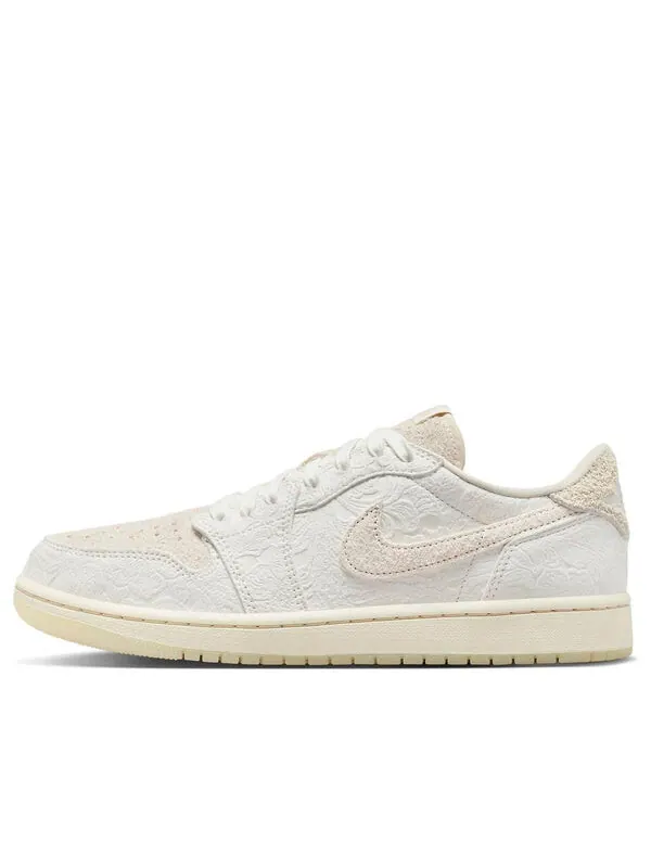 Кроссовки 1 low og x chris paul Air Jordan — изображение 1 из 4