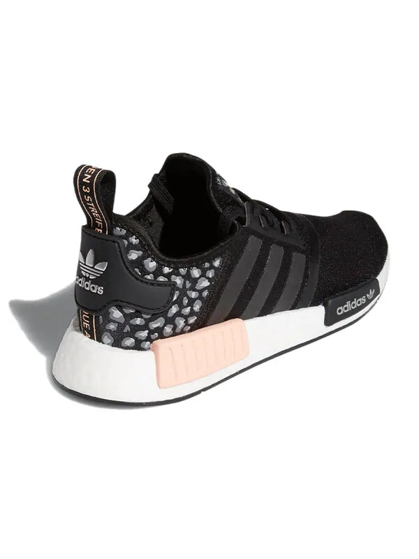 Кроссовки nmd_r1 Adidas — изображение 4 из 4, черный/розовый/белый
