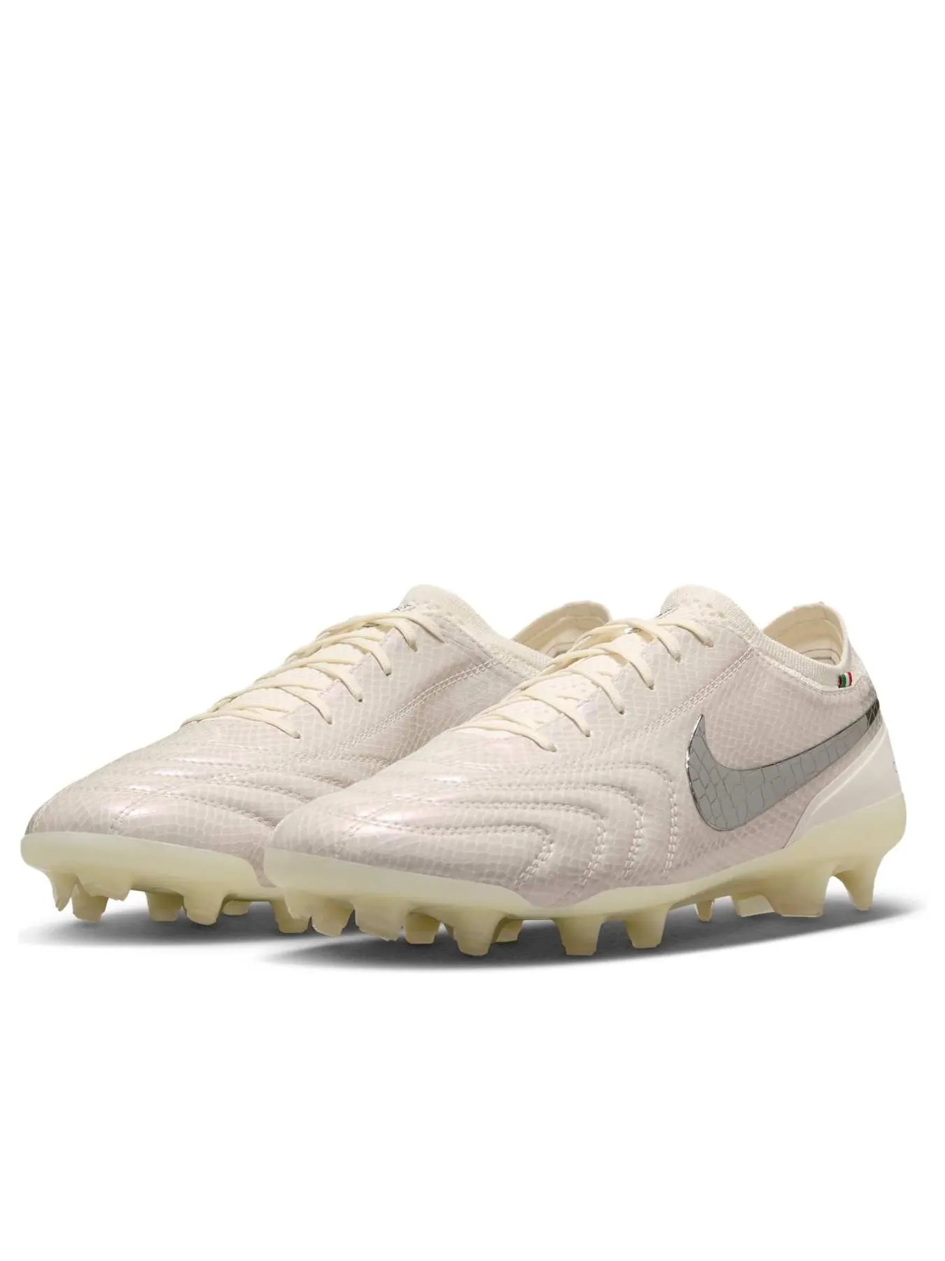 Кроссовки Nike Tiempo Legend 10 Elite Luxe FG 'Montebelluna' — изображение 4 из 6, белый