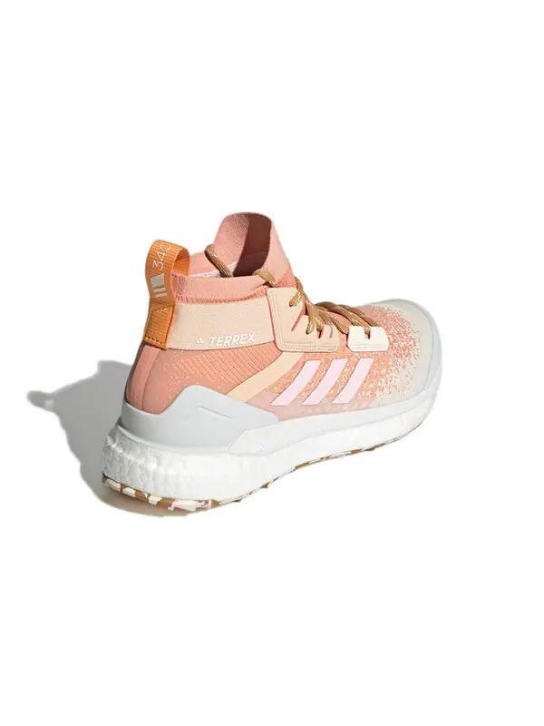 Кроссовки (WMNS) Adidas Terrex Free Hiker Primeblue 'Ambient Blush' — изображение 4 из 4, розовый