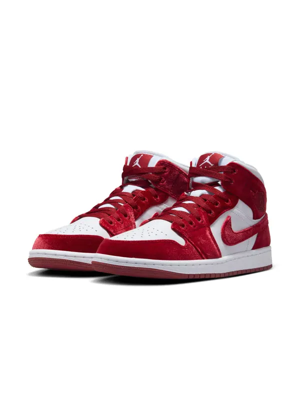 Кроссовки 1 mid se 'red velvet' Air Jordan — изображение 3 из 4